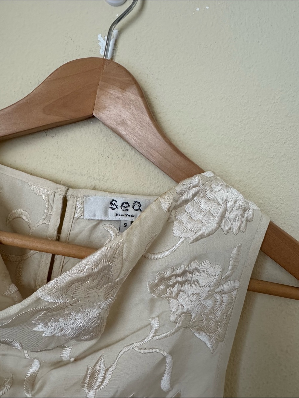 Sea New York Priscilla Embroidery Cowl Neck Fringe Vest Cream Size Small - Picture 2 of 5